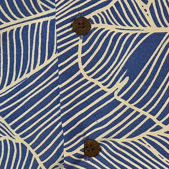 NWT Makani Hawaii Men XL Blue Banana Leaf Print 100% Microfiber Button Up Soft - Picture 3 of 9